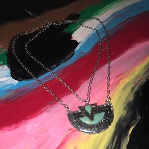 A turquoise stoned necklace